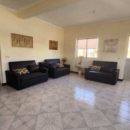 No Cash Accepted-Meeting Point Hostel- Praia, Also In Tarrafal & Fogo Exterior foto
